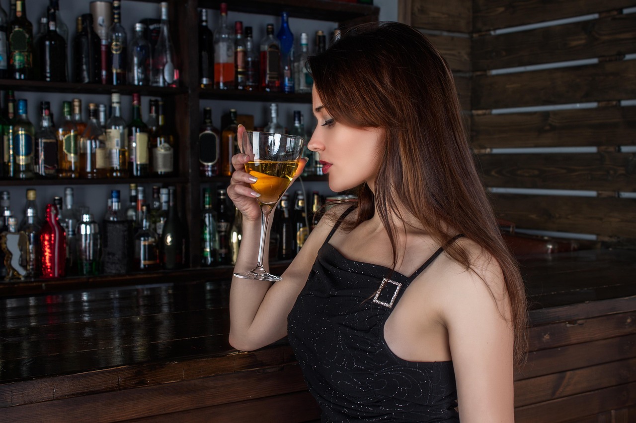 The Deadly Side of Underground Booze (image credits: pixabay)