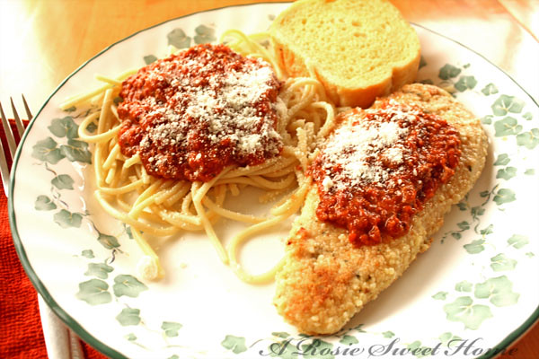 Chicken Parmesan: America's Meaty Take on Eggplant Tradition (image credits: flickr)