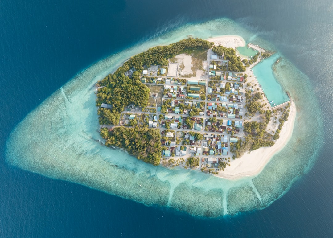 Presidential Retreats Where Time Moves Slowly (image credits: unsplash)