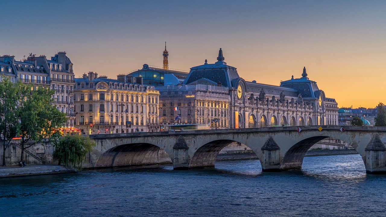 Cultural Scenes That Rival Major Cities (image credits: pixabay)