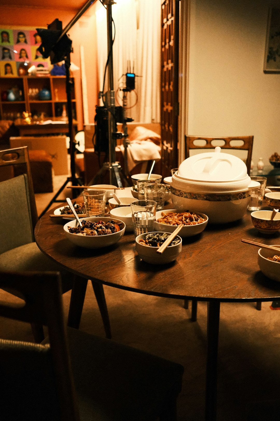 The Decline of Regular Family Dinners (image credits: unsplash)
