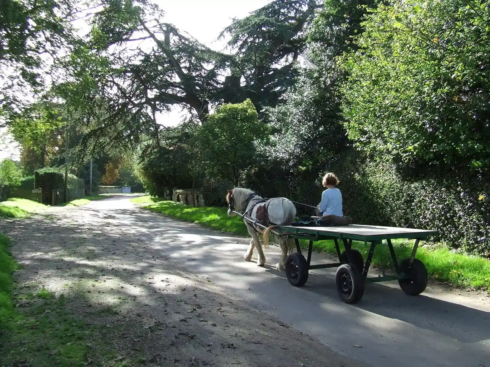 Slow Travel and Simpler Escapes Are Replacing the Rushed Vacation (Geograph Britain and Ireland, CC BY-SA 2.0)