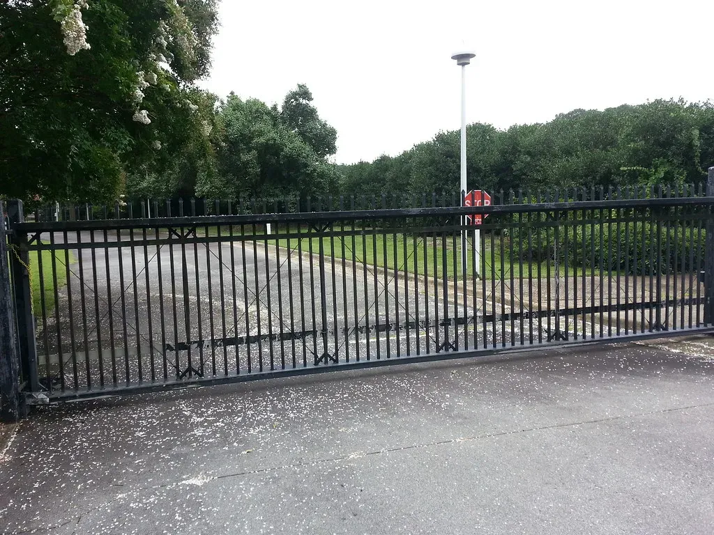 Physical Evidence People Still Point To (Image Credits: Flickr)