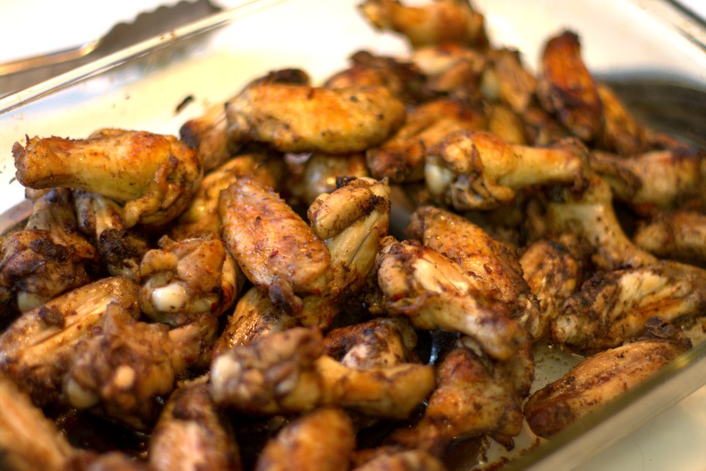 Buffalo Wings: Small Bites, Big Flavor (image credits: flickr)