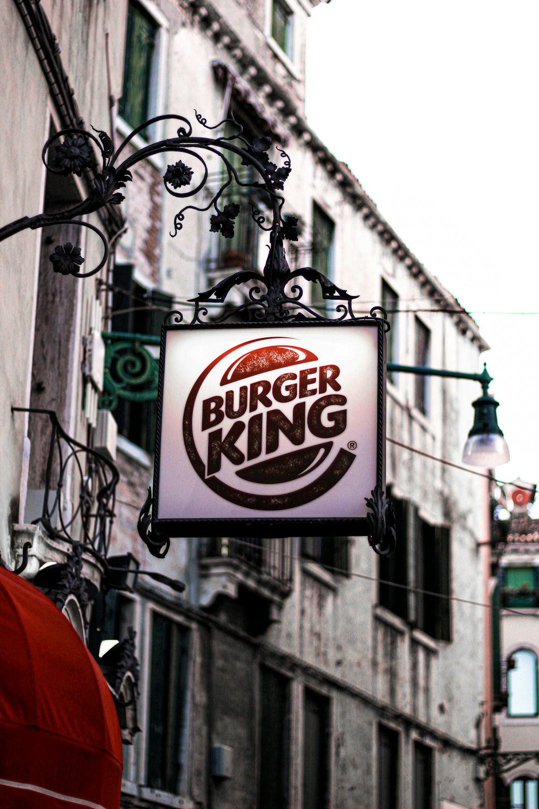 Burger King: The Arabica Bean Underdog (image credits: unsplash)