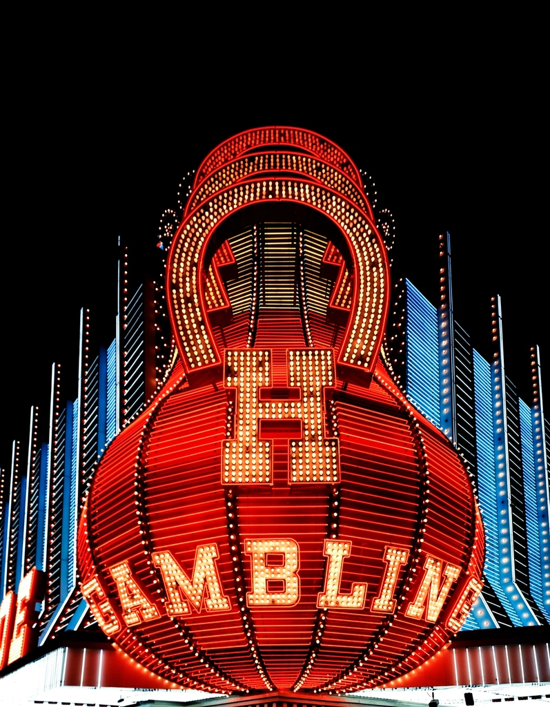Organized Crime Builds Casino Empire (image credits: rawpixel)