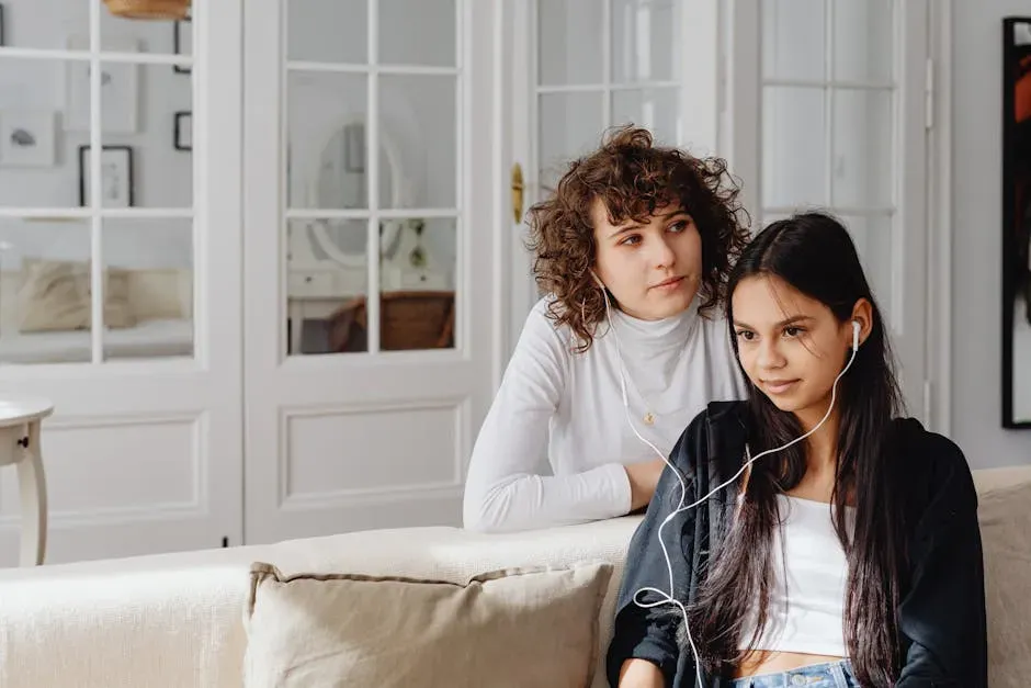 Finding a Middle Ground in Conversations (Image Credits: Pexels)