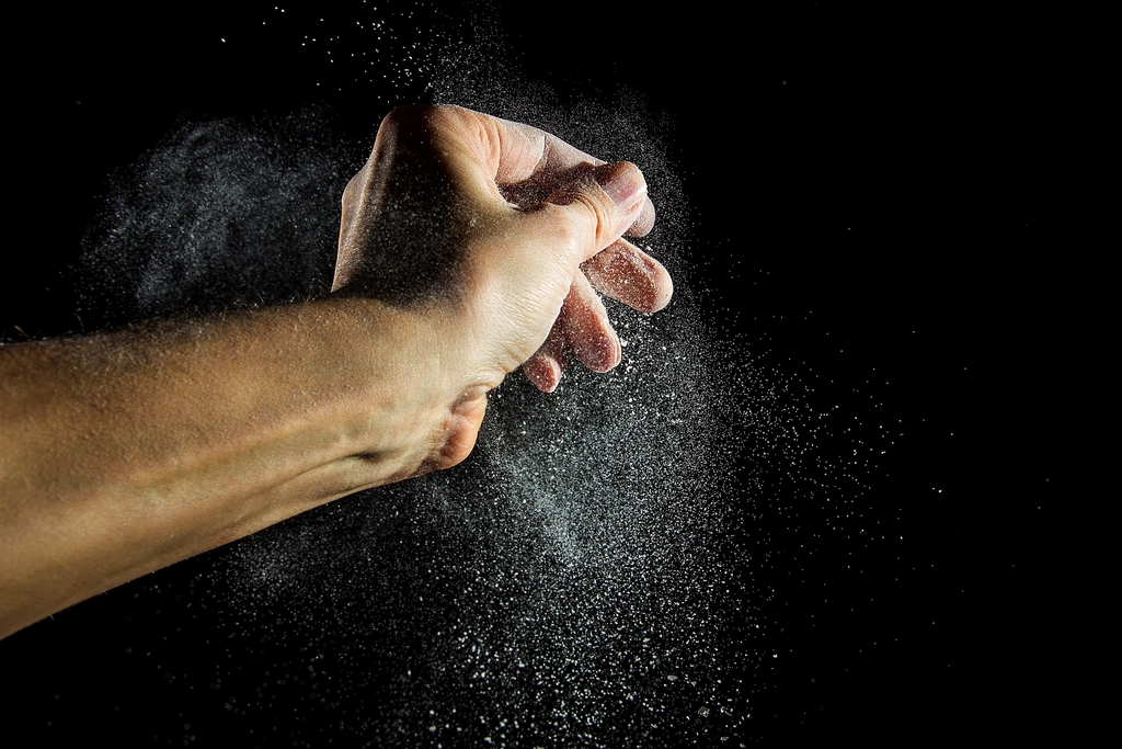 They Salt in Layers, Not Once (image credits: rawpixel)