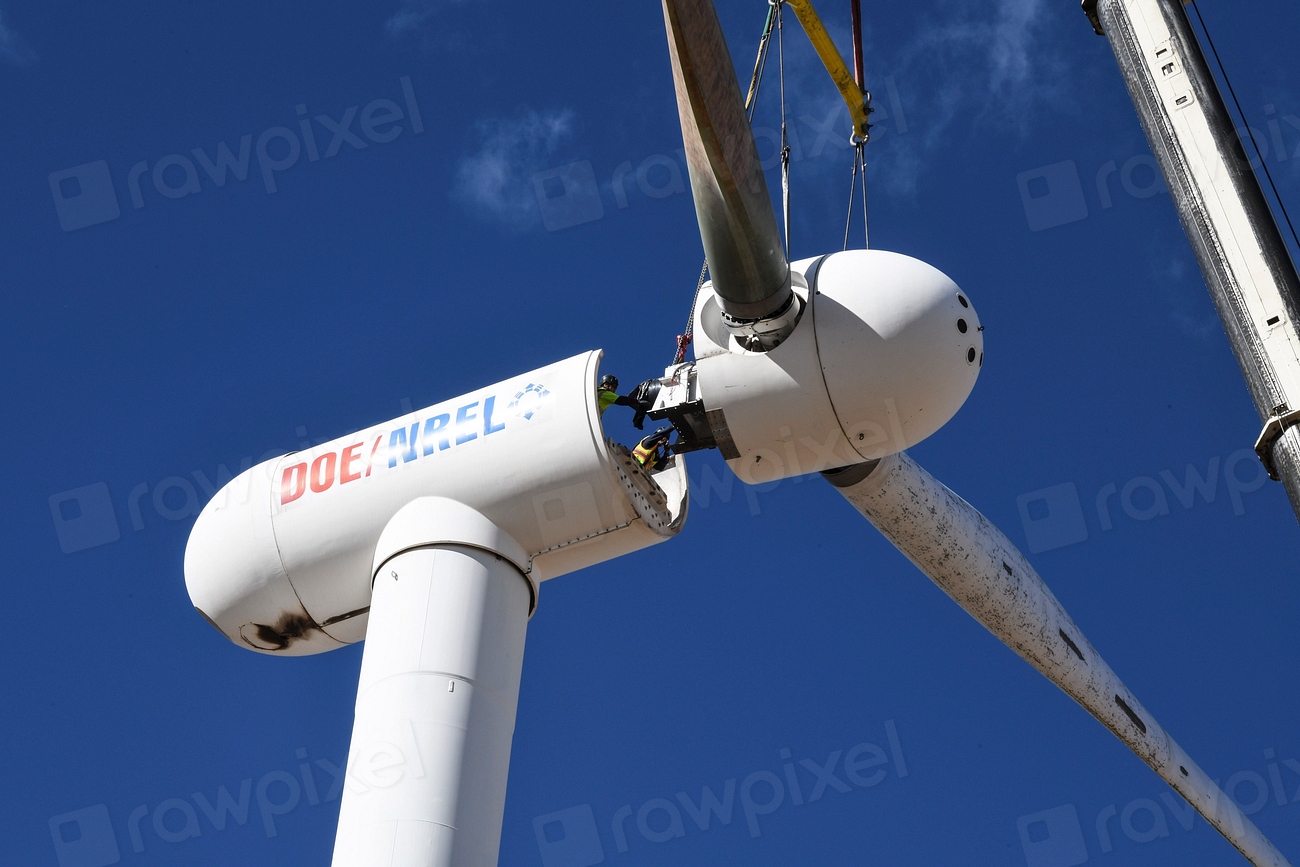 Colorado's Mountain Wind Revolution (image credits: rawpixel)