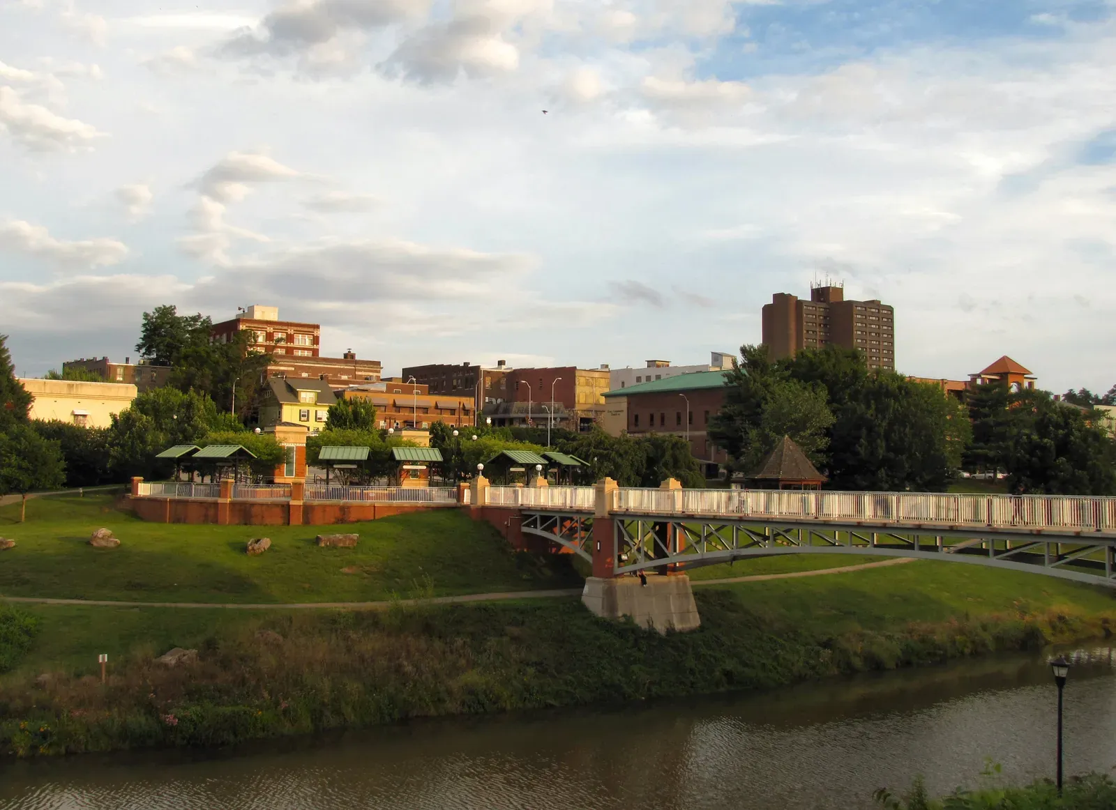 Maryville, Tennessee: Knoxville's Quieter, Smarter Neighbor (Image Credits: Wikimedia)