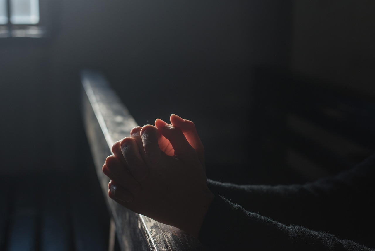 Hidden Wisdom: The Persistent Widow Reveals Prayer's True Nature (image credits: pixabay)