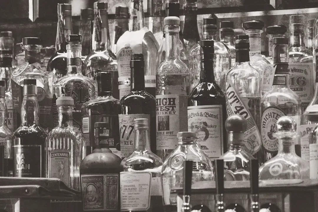 The Government Poisoned Alcohol During Prohibition (Image Credits: Unsplash)