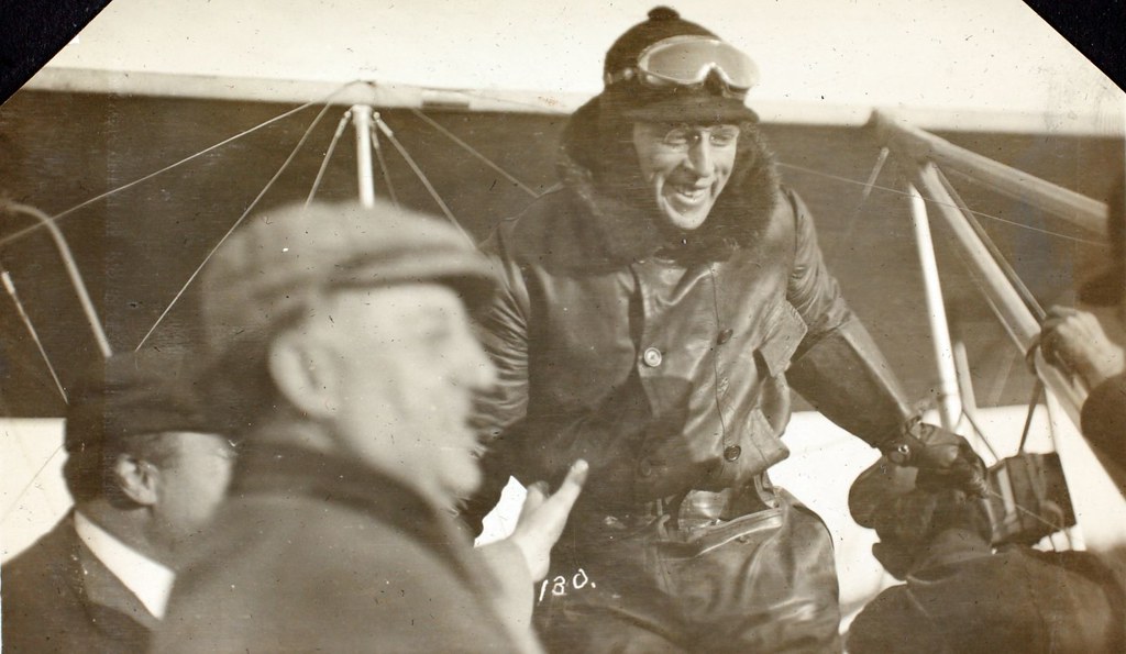Meet Arch Hoxsey: Aviation's Rising Star (image credits: flickr)