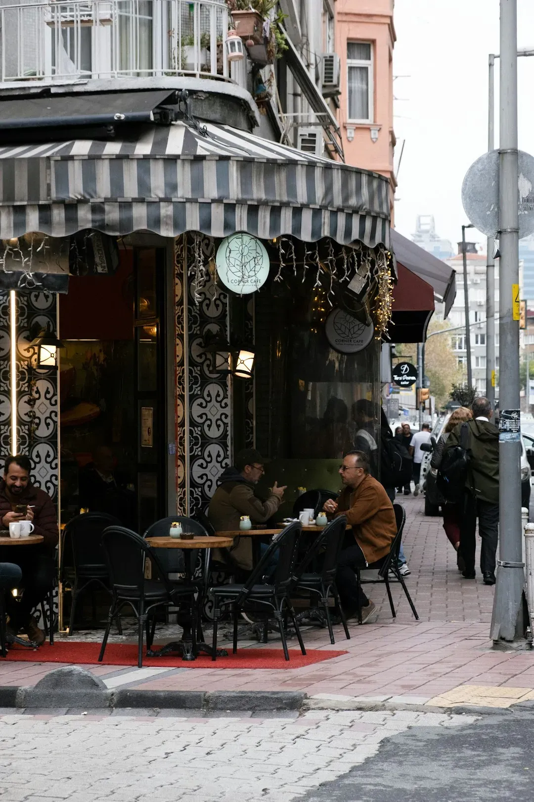 Air Signs Thrive in Cultural Hubs (Image Credits: Unsplash)