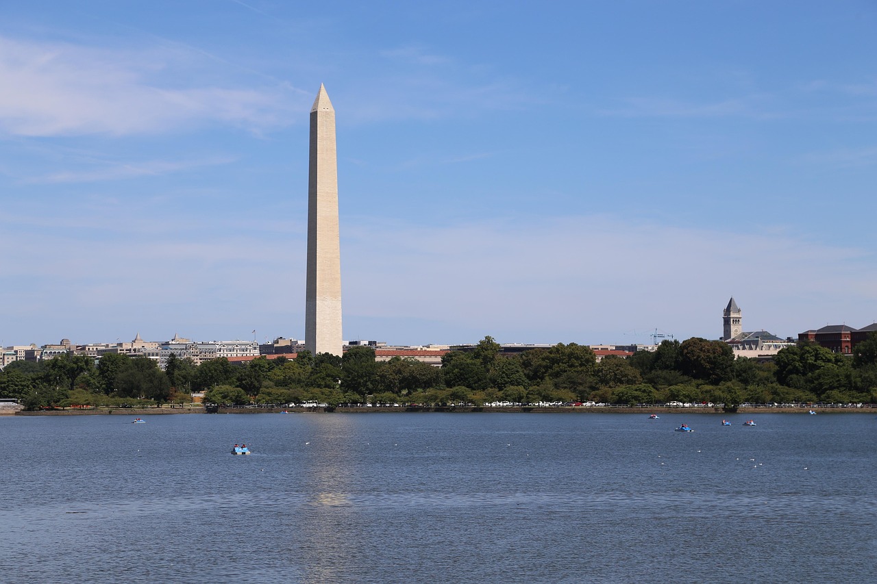 The Washington Monument's 37-Year Construction Nightmare (image credits: pixabay)