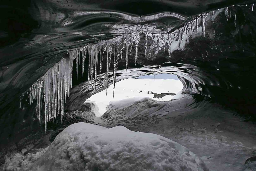 Crystal Ice Cave - Nature's Diamond Mine Underground (image credits: flickr)