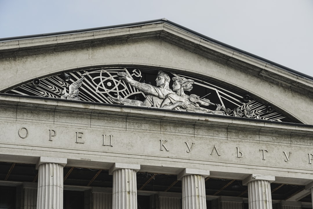 Decades Without a Central Bank (image credits: unsplash)
