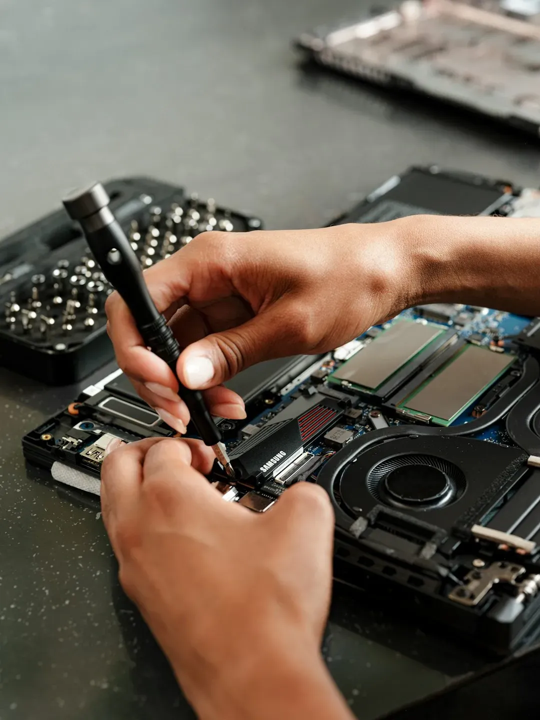 You Can Fix Your Own Electronics in California (Image Credits: Unsplash)