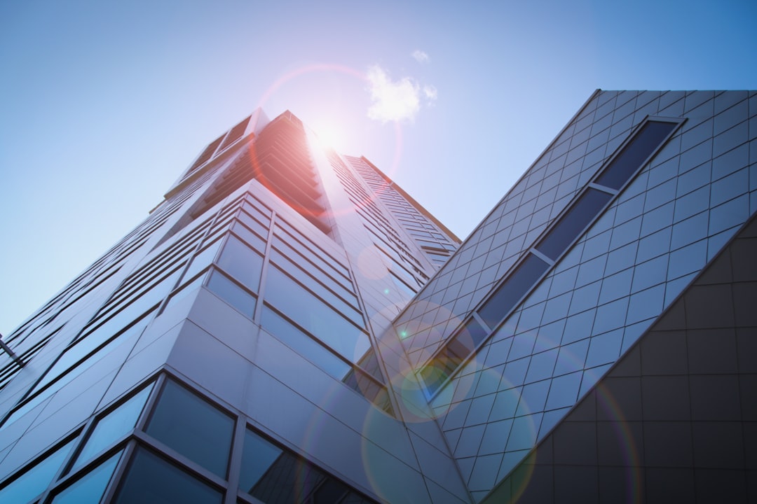 New York: Financial Hub Facing Trade Tensions (image credits: unsplash)
