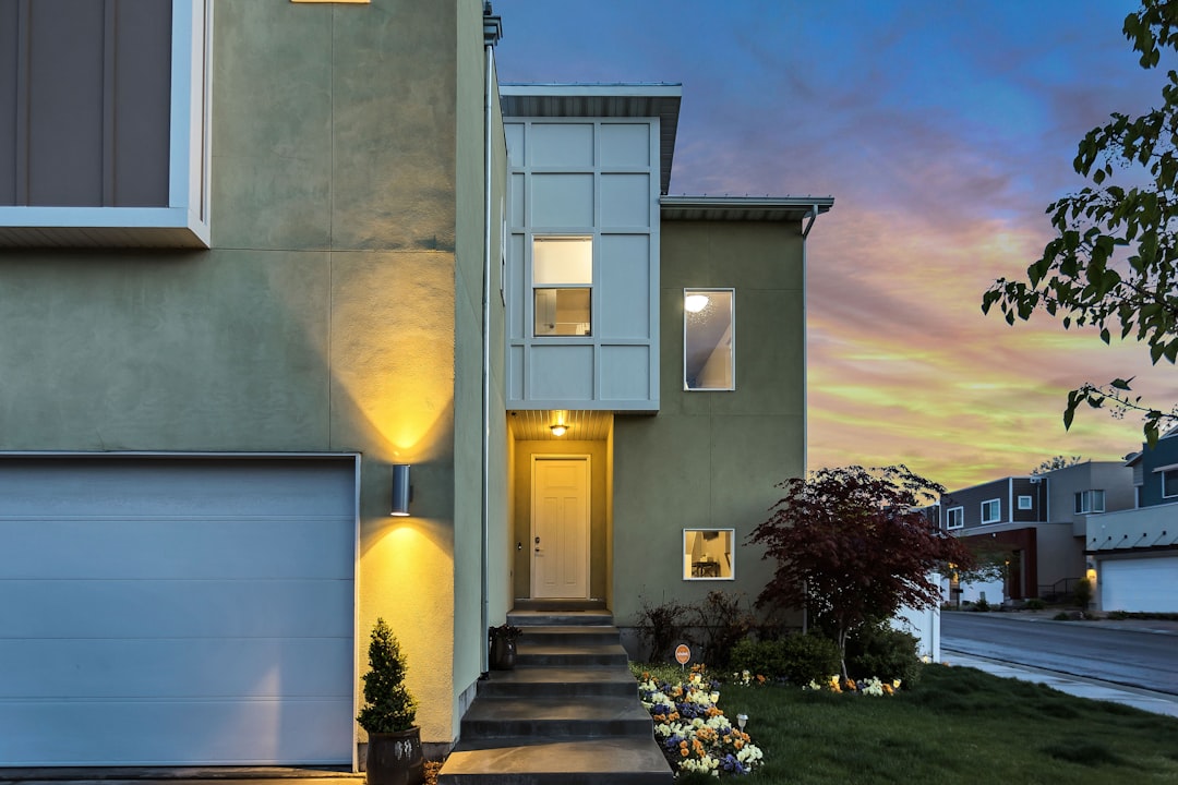 Real Estate Rental Properties: The Classic American Dream (image credits: unsplash)