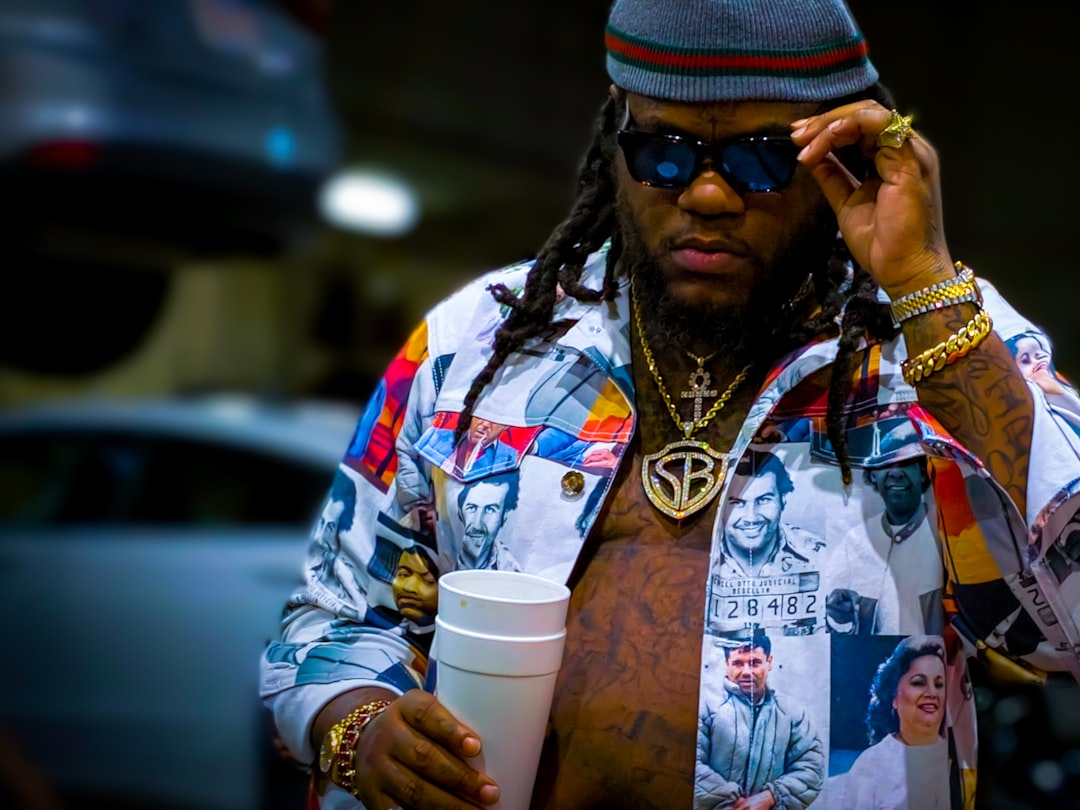 Maximalist Jewelry in Pop Culture (image credits: unsplash)
