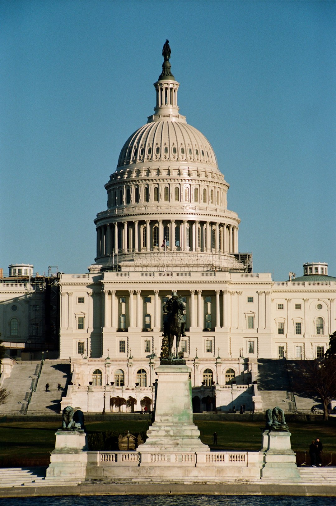 The Electoral College and Senate: Protecting Against Mob Rule (image credits: unsplash)