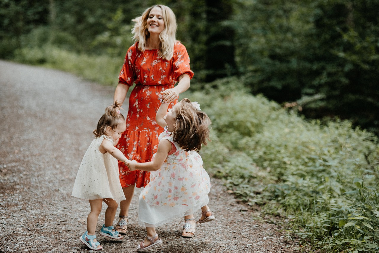 The Path Forward for Struggling Families (image credits: pixabay)
