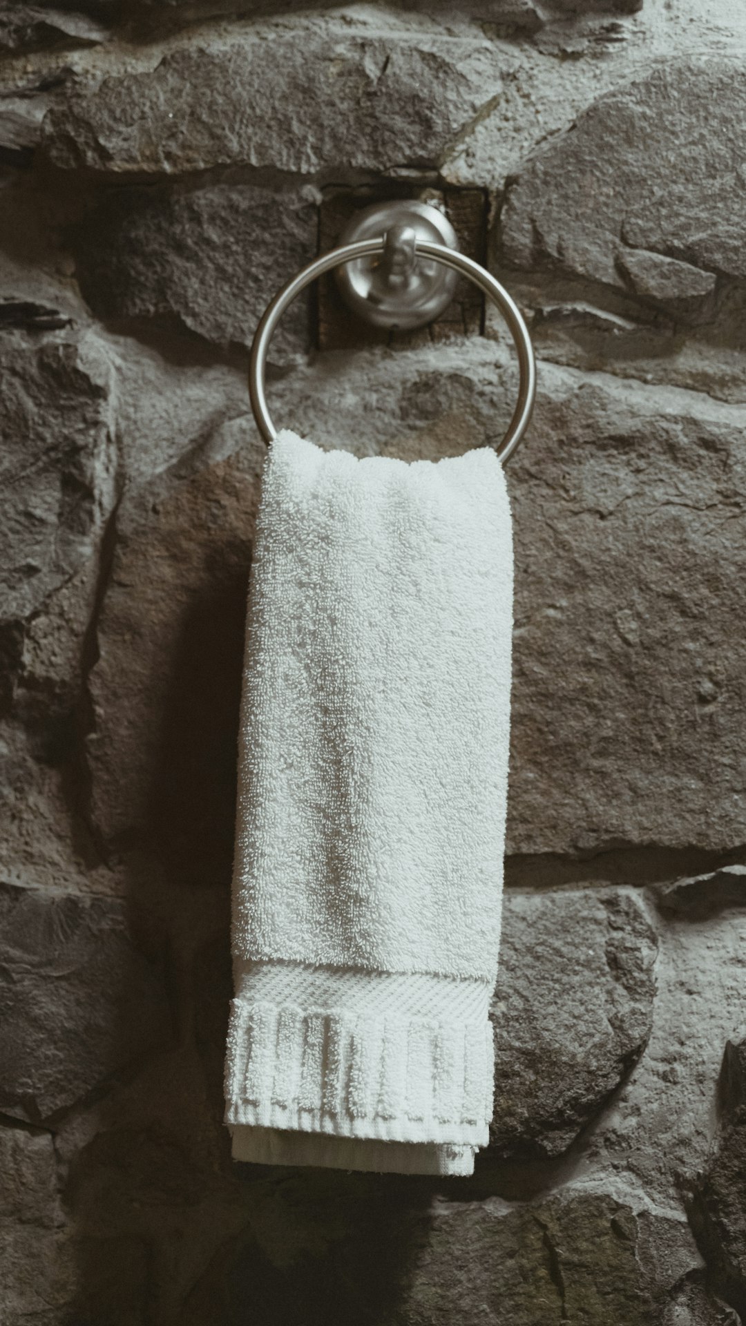 Elan Brio Spa: Green Lake's Tranquil Treasure (image credits: unsplash)