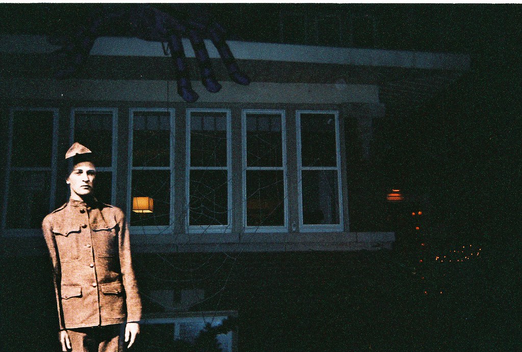 Professional Ghost Hunters Validate Local Legends (image credits: flickr)