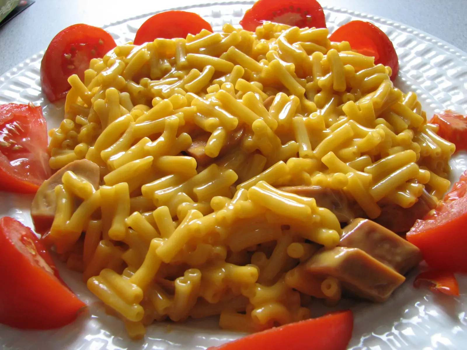 Mac and Cheese with Hidden Vegetables (Image Credits: Wikimedia)