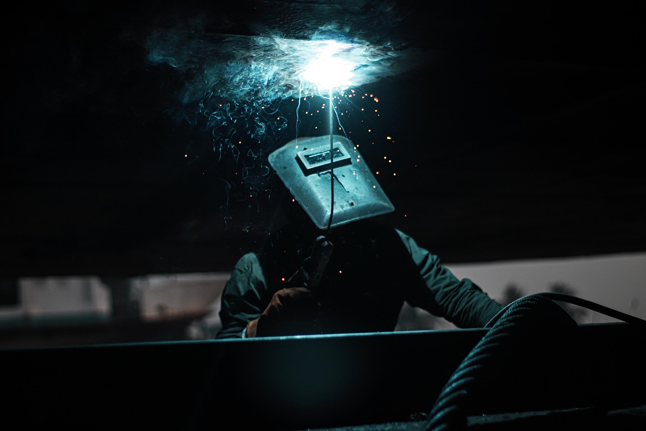 The Flashlight Safety Glasses Hack Every DIYer Should Know (image credits: pixabay)