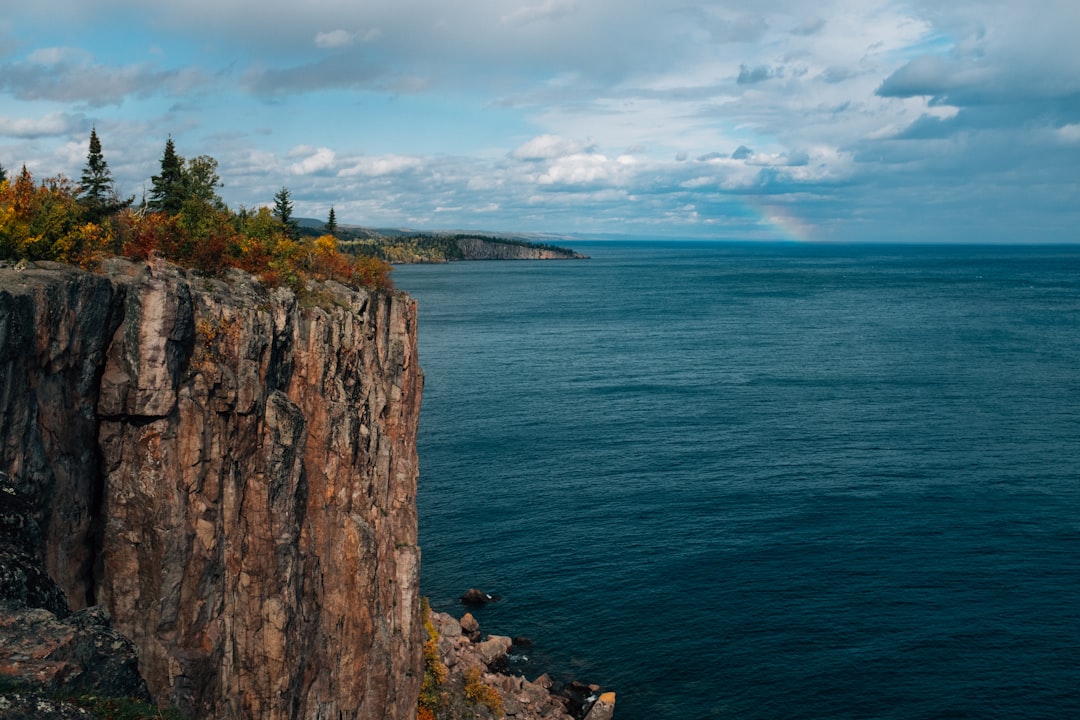 Wild Rice Retreat's Lake Superior Solitude (image credits: unsplash)