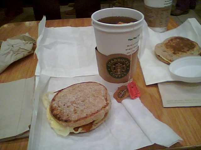 3. Starbucks Bacon, Gouda & Egg Sandwich - The Middle Ground (image credits: flickr)