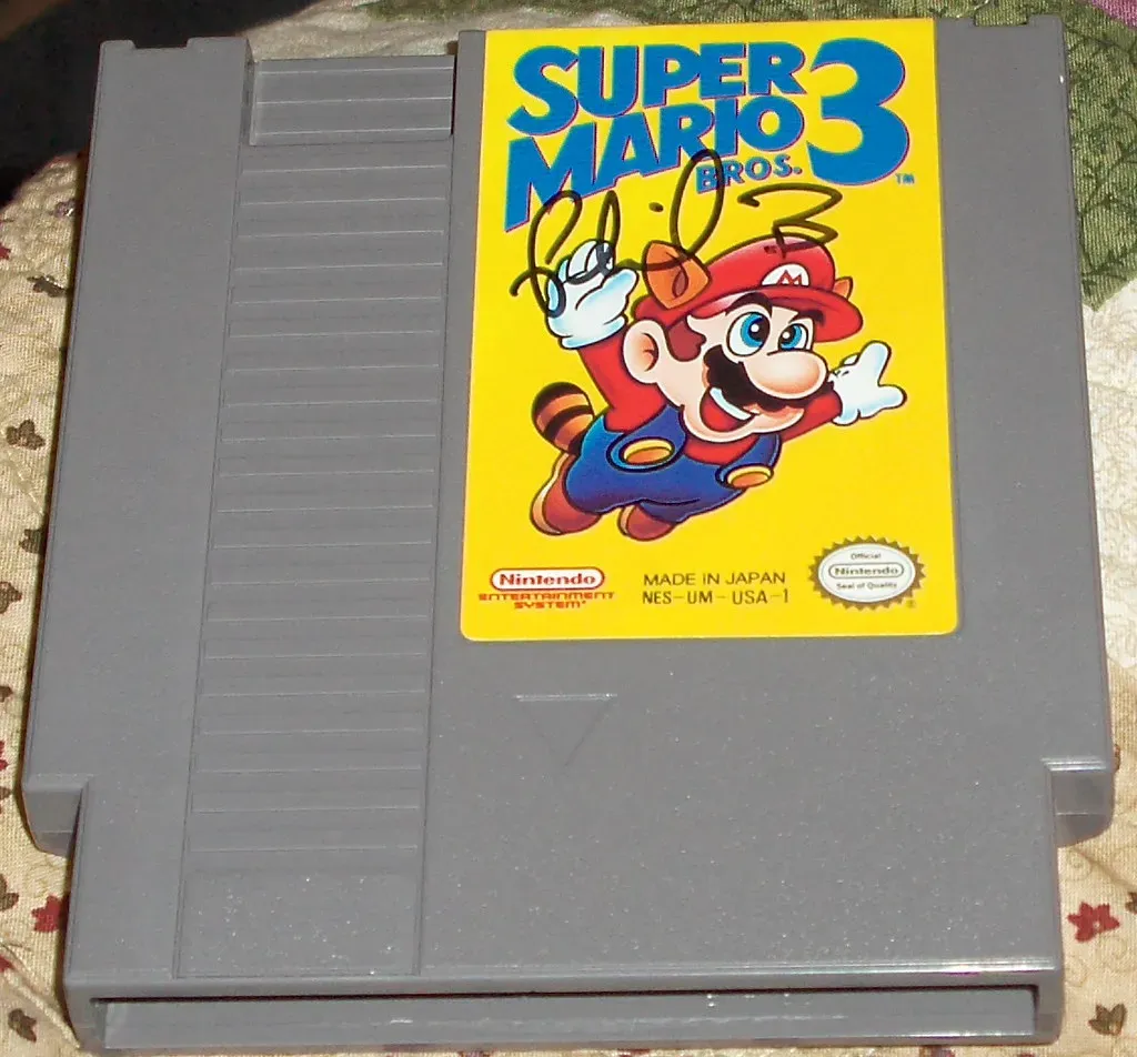 Sealed Super Mario Bros. 3 from 1990 (Plat, Flickr, CC BY 2.0)