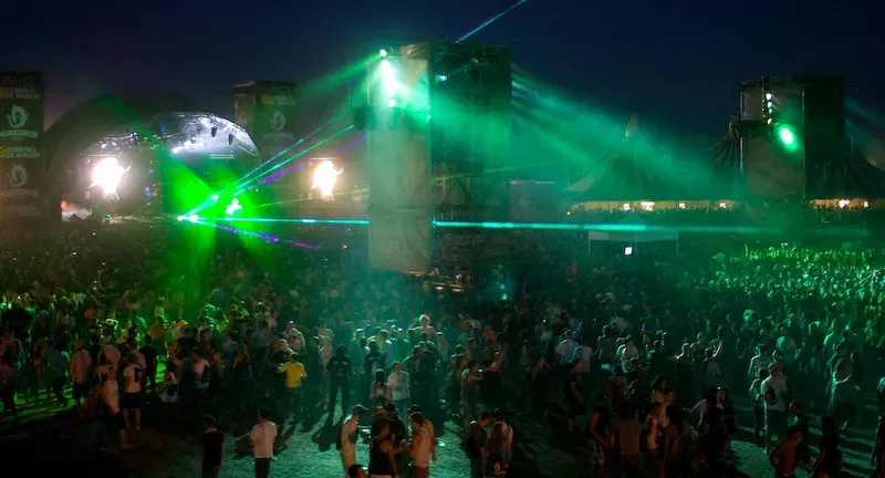 10. The Hype That Didn't Deliver Joy (monegros desert festival (by Gaudiramone), Flickr, CC BY-SA 2.0)