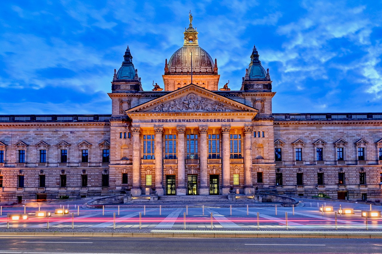 The Historical Foundation Story (image credits: pixabay)
