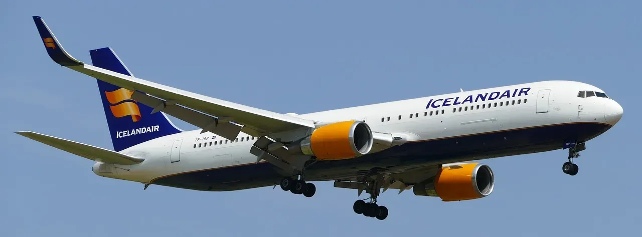 2025: Another Foolhardy Landing (Image Credits: Pixabay)