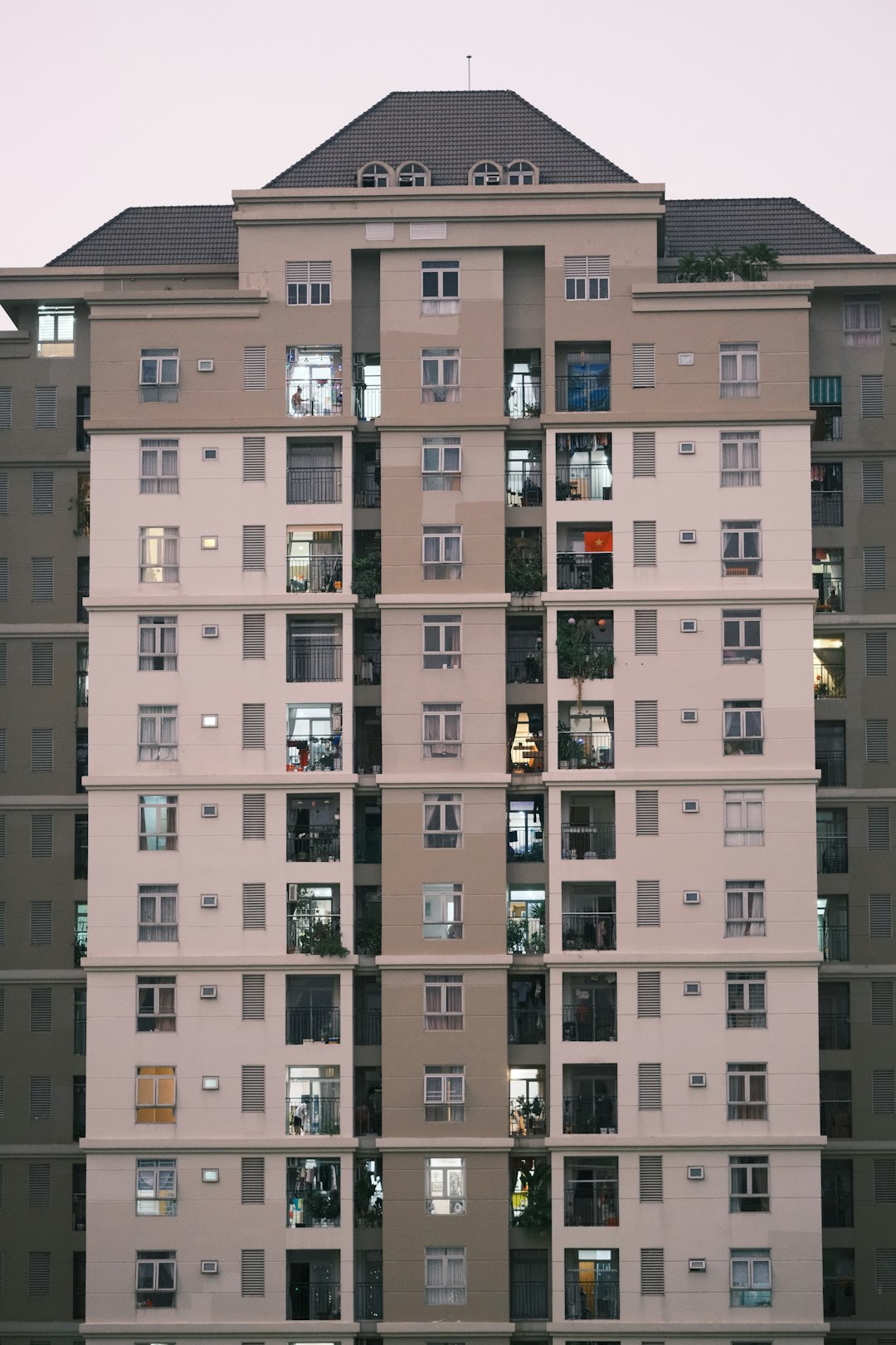 Segregation Takes Root in Northern Cities (image credits: unsplash)