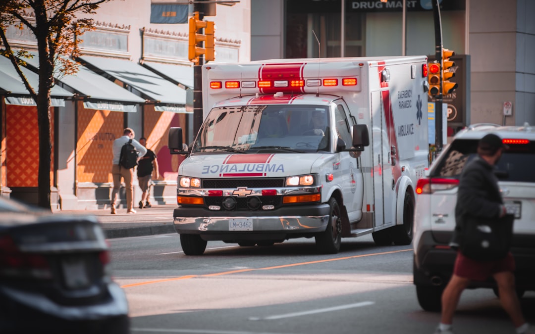 Emergency Medical Care Protections Preserved in Federal Court (image credits: unsplash)