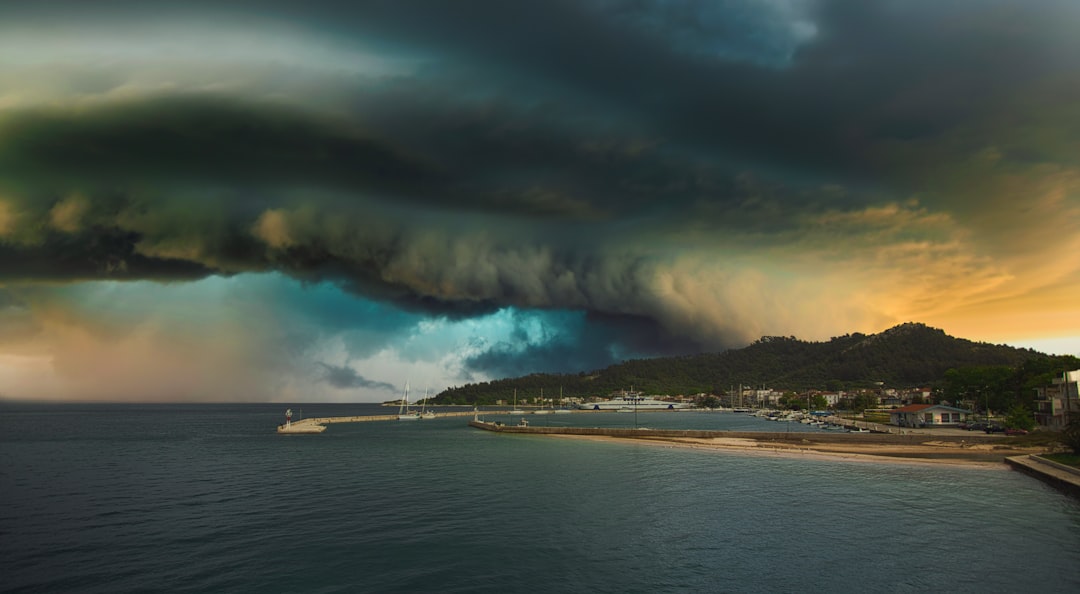 Eastern Australia: When Bushfire Country Meets Tornado Alley (image credits: unsplash)