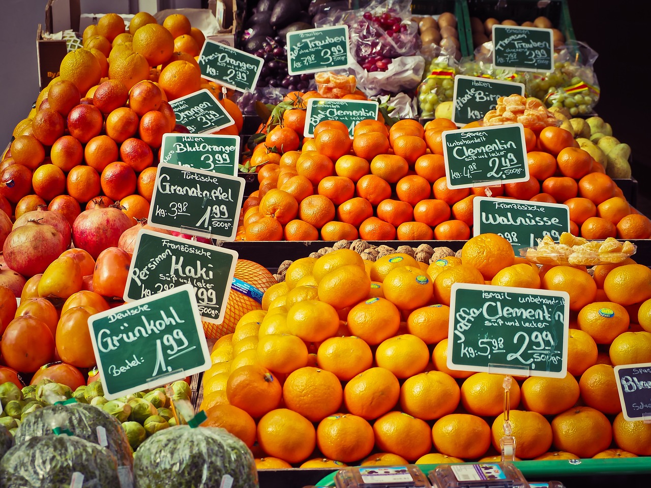 Seasonal Sales and Promotions (image credits: pixabay)