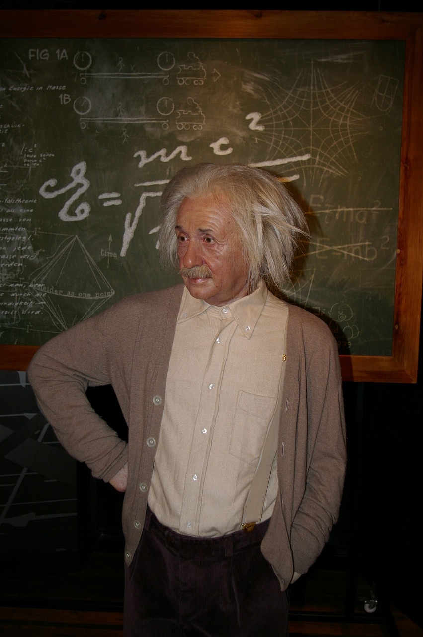 Einstein Never Failed Mathematics in School (image credits: pixabay)