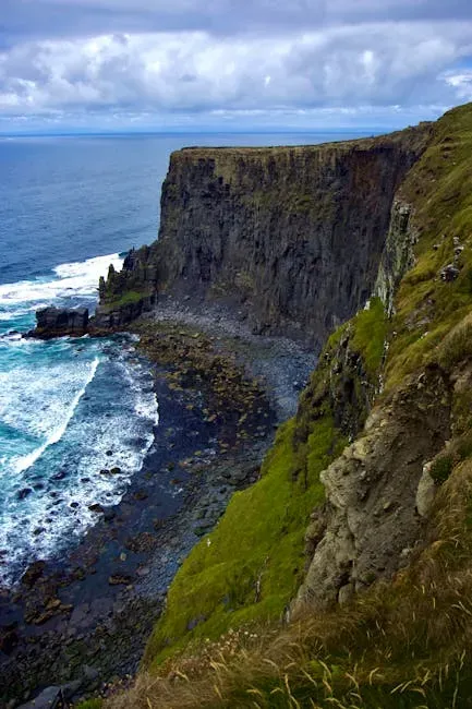 3. Pictured Rocks National Lakeshore, USA: Carving Your Name Into History Is Criminal (Image Credits: Pexels)
