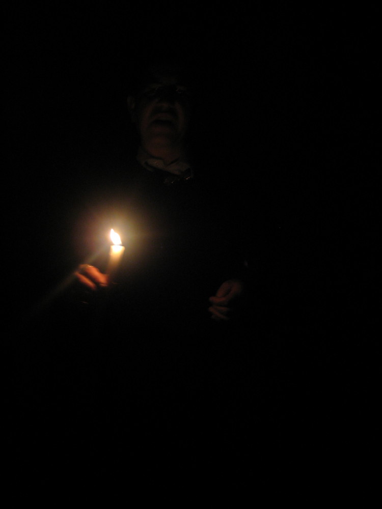 Formal Ghost Tours Become Tourist Attractions (image credits: flickr)