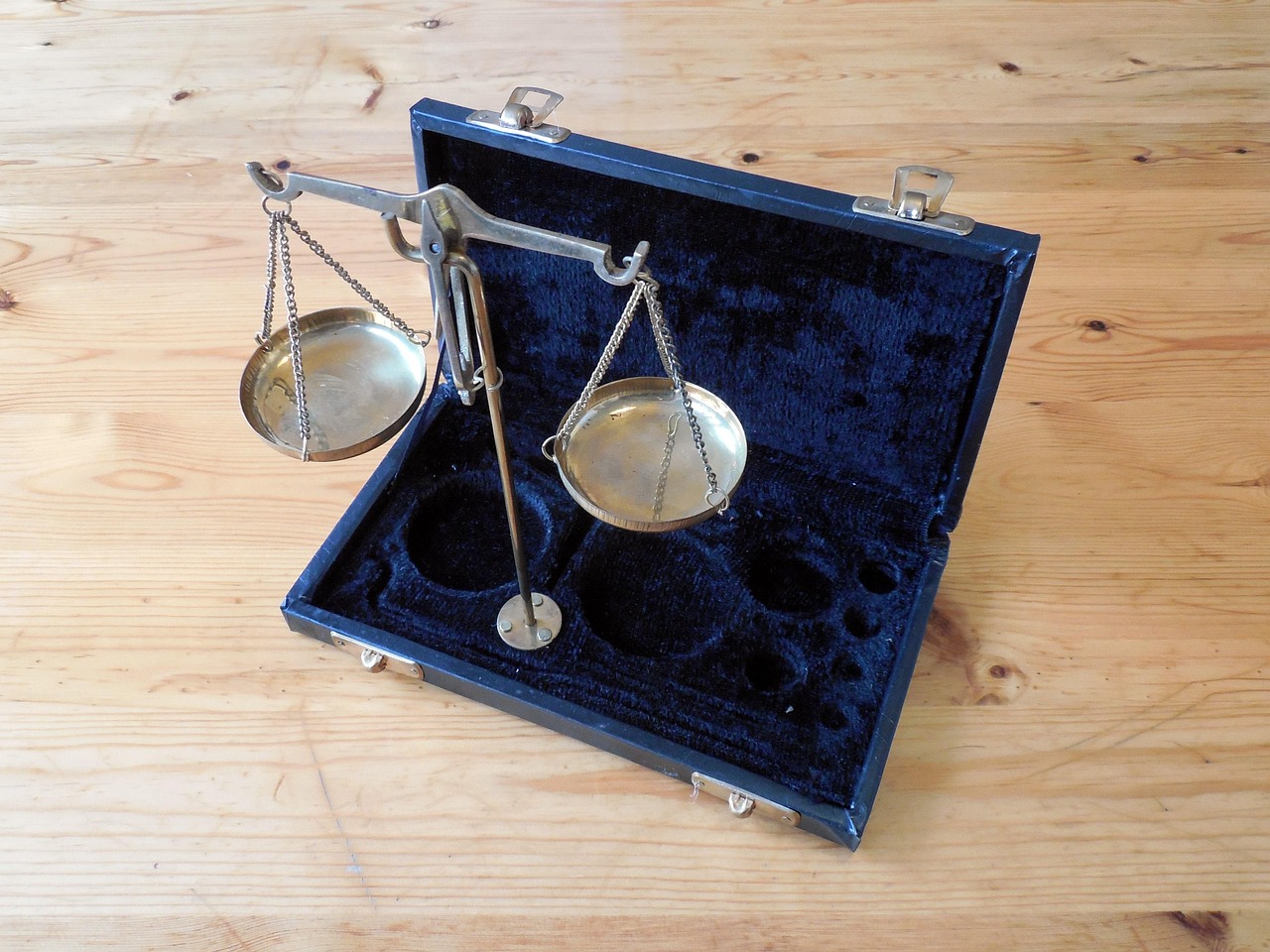 Libra: Ditching the People-Pleasing Habit (Image Credits: Pixabay)