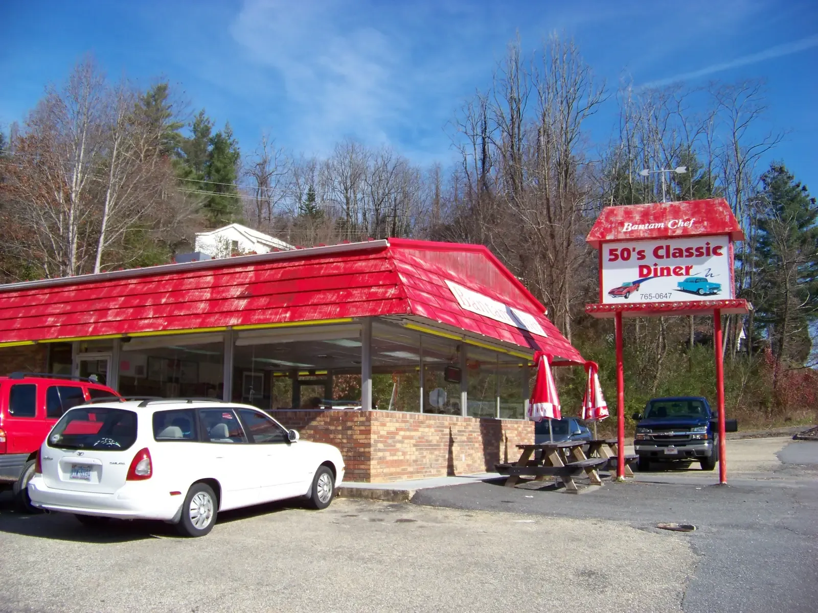 Road Trips Are Back, Boosting Roadside Stops (Image Credits: Wikimedia)