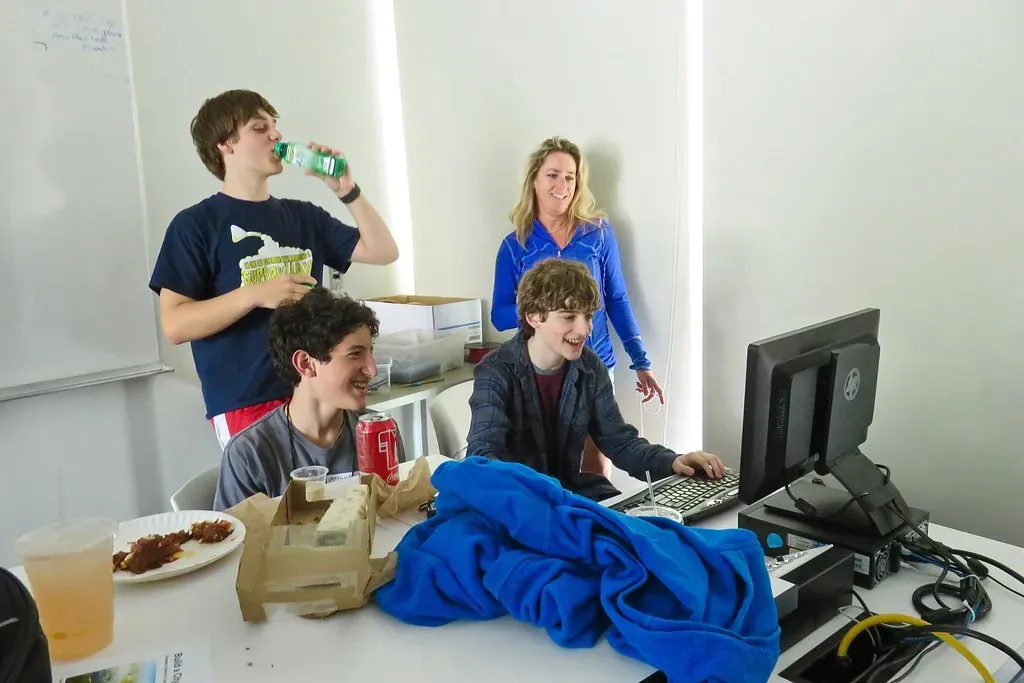 9. Augmented and Virtual Reality Bring History to Life for Visitors (Image Credits: Flickr)