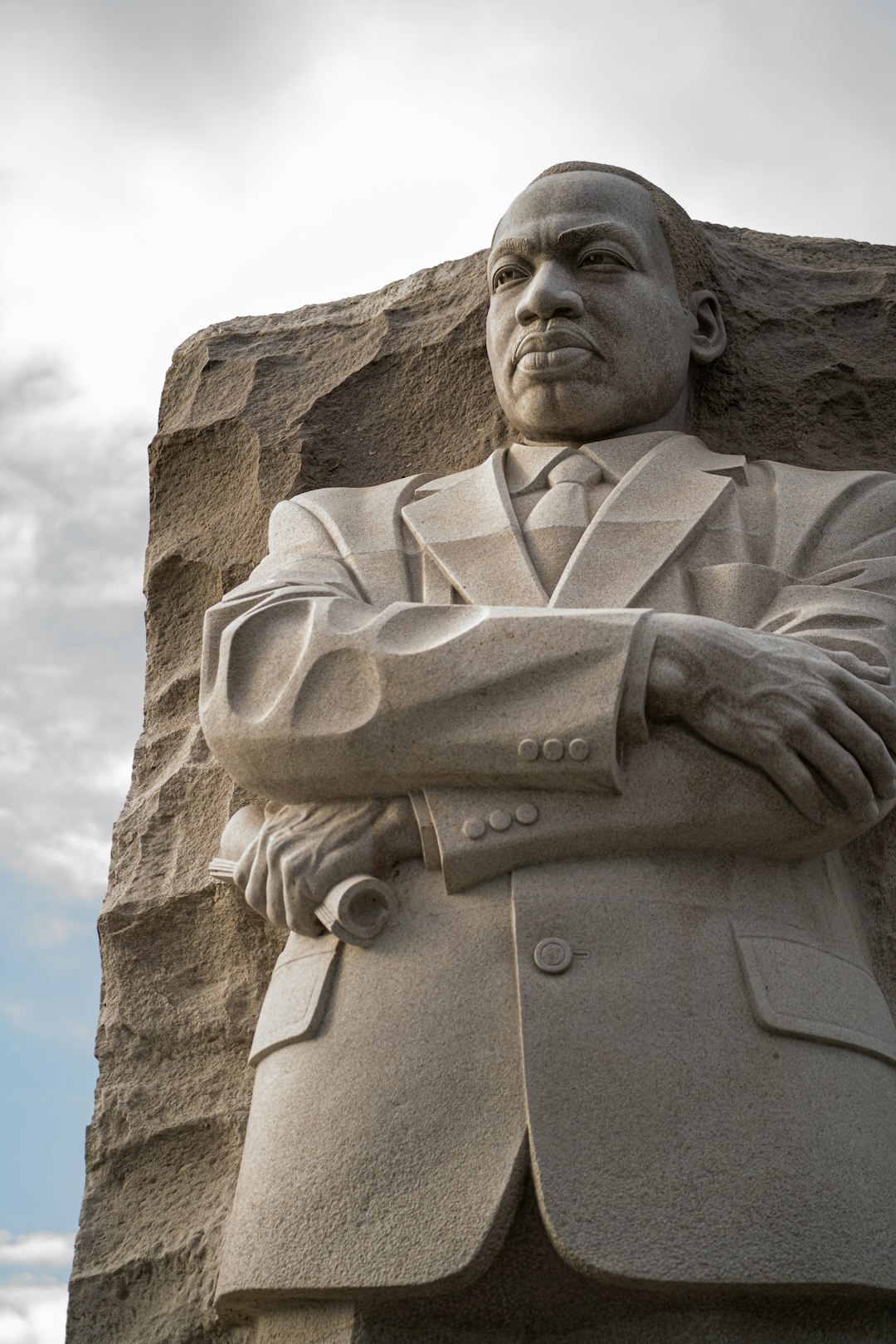 Monuments to Courage (image credits: unsplash)