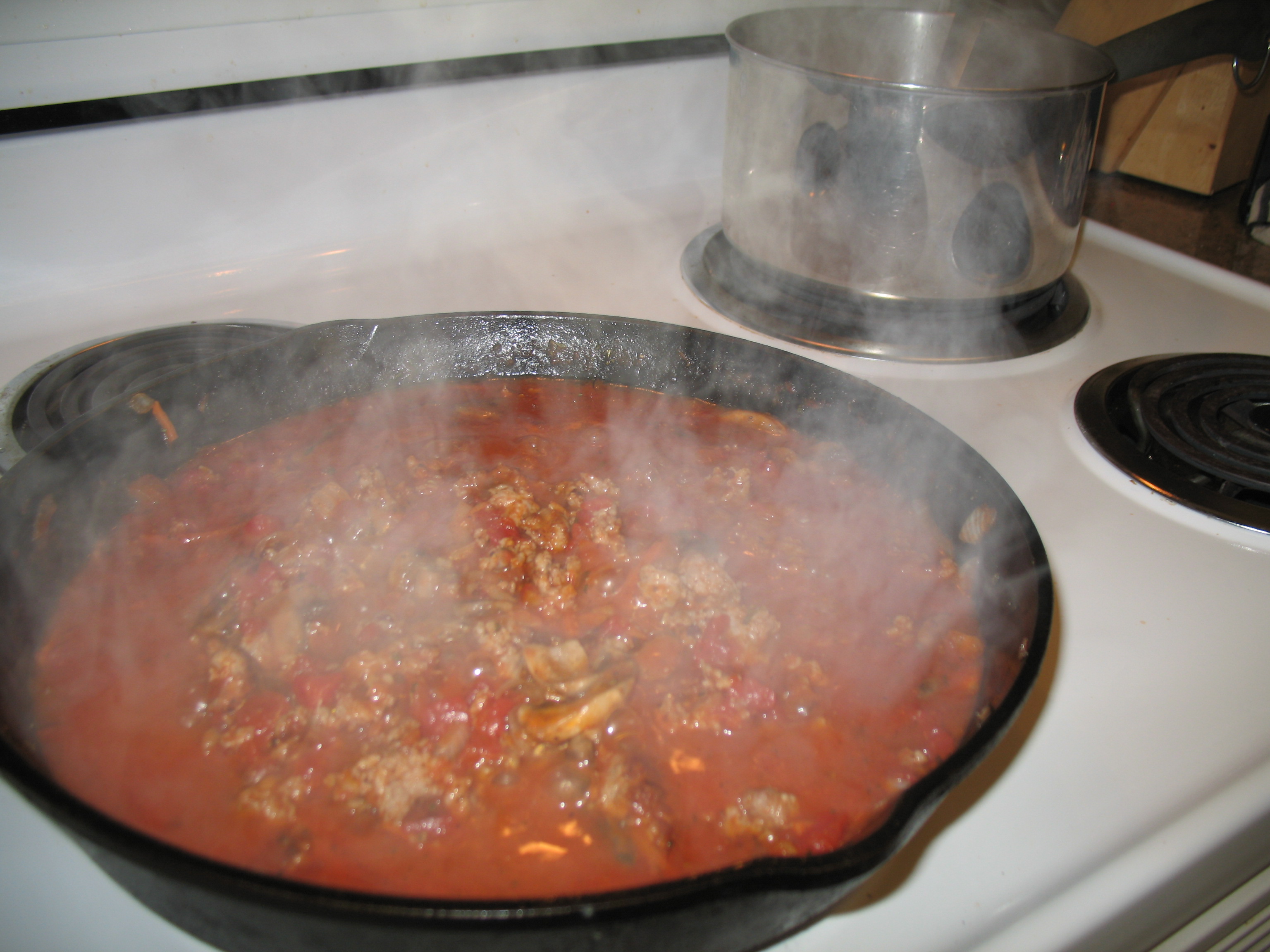 Pasta Sauce: The Savory Sugar Trap (image credits: wikimedia)