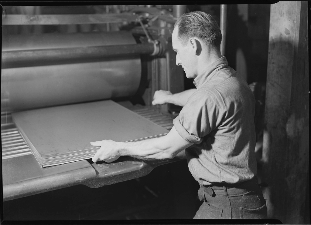The Works Progress Administration - Putting 8.5 Million Americans Back to Work (image credits: rawpixel)